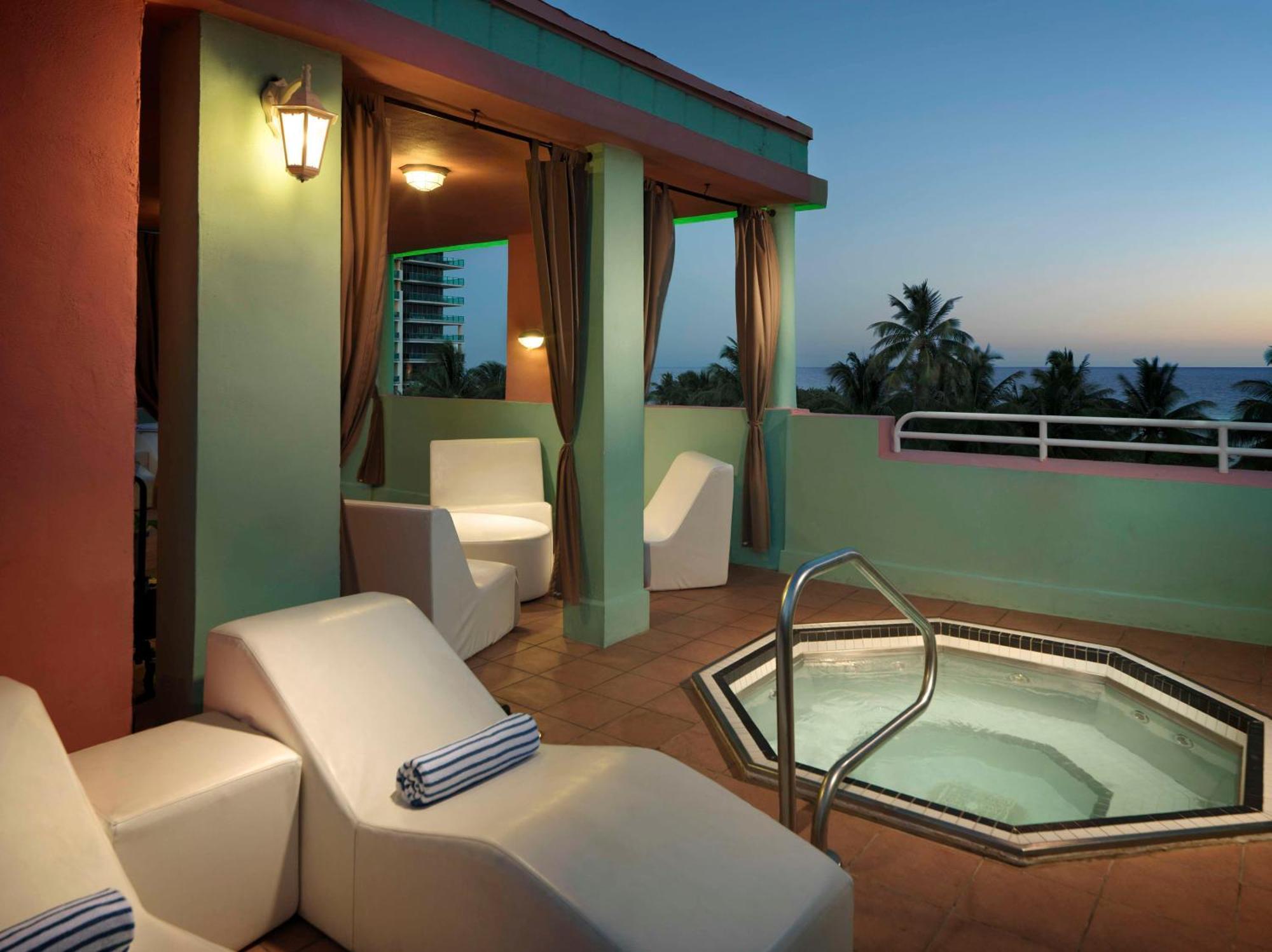 Hilton Vacation Club Crescent On South Beach Miami Miami Beach Exterior foto